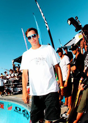 Adam Luxford at Bondi Bowlarama.